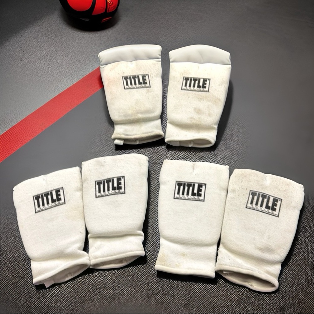 ❤️5 for $25❤️ - Title Boxing fist guards - three pairs for one little price